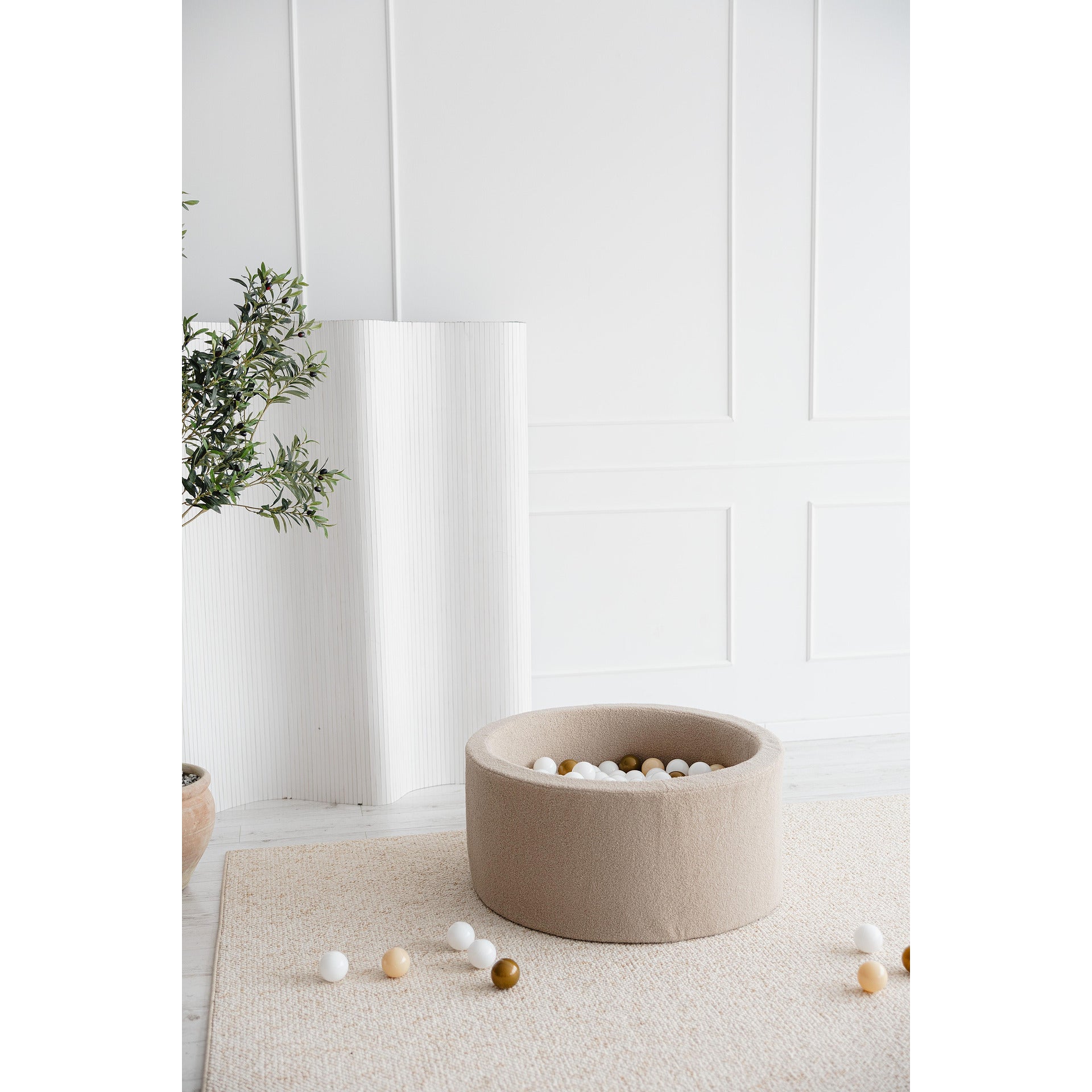 Басейн с топки Bouclé, крем 90x40