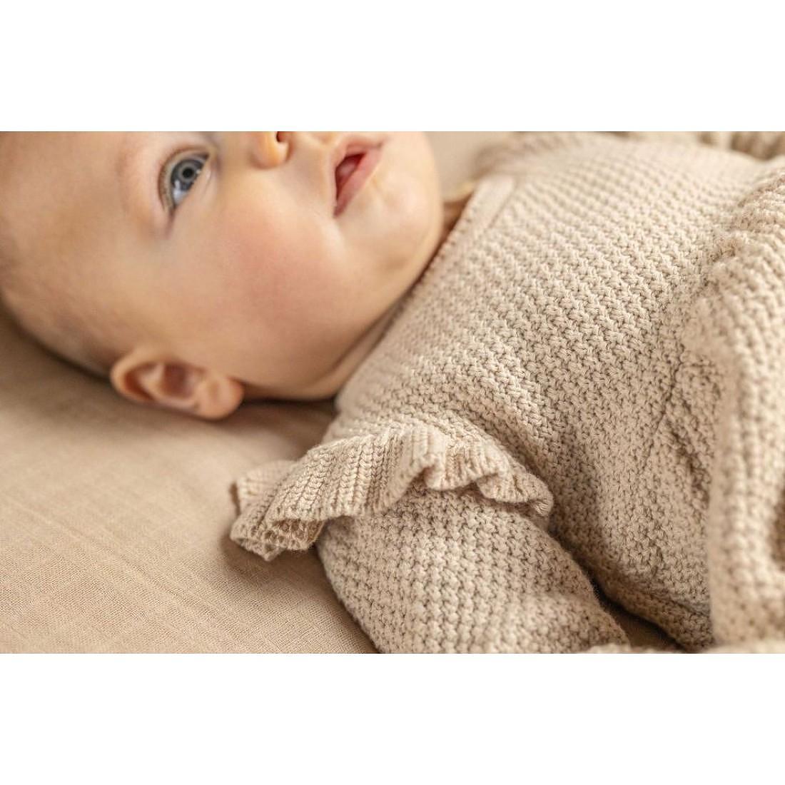 Бебешка Плетена Рокля с Дълъг Ръкав и Къдрички