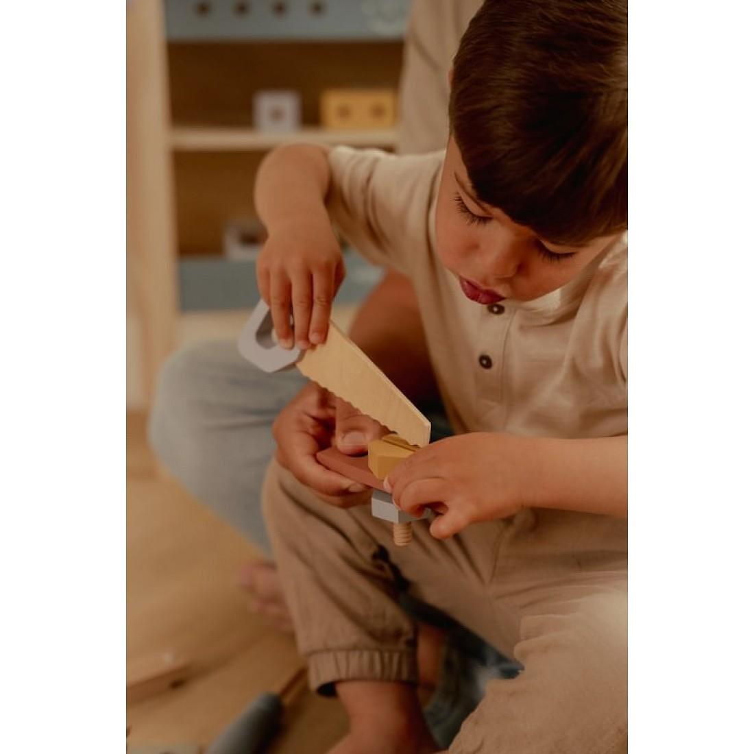 Дървена Кутия с Инструменти