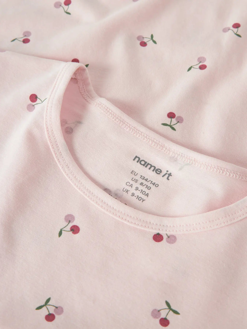 Детска пижама BOXY CHERRY