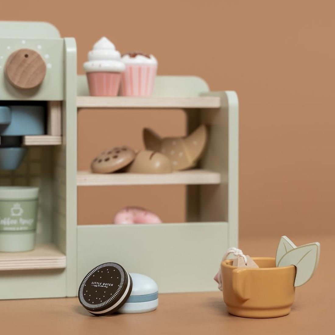 Детски Дървен Кафе Кът със Сладкиши и Аксесоари