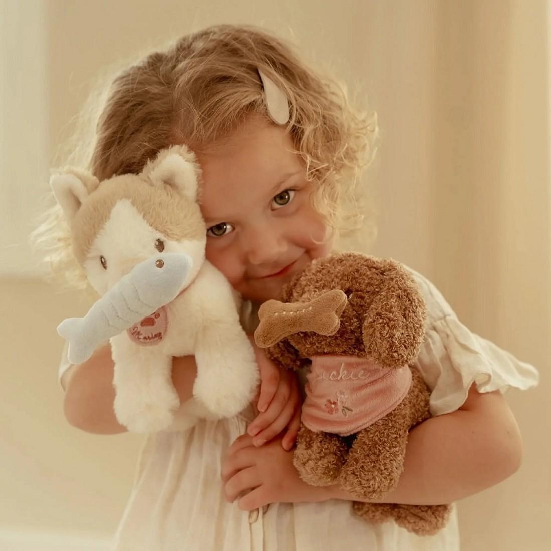 Плюшено коте Марли в чантичка