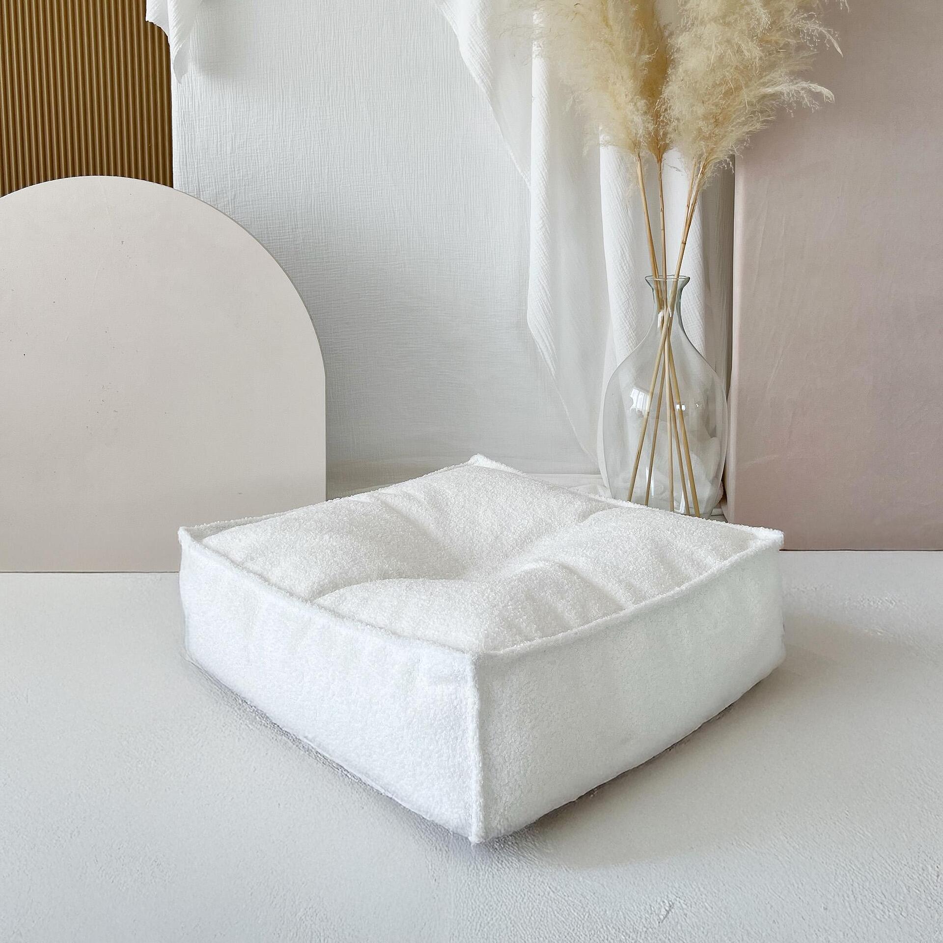 Табуретка Bouclé, бял